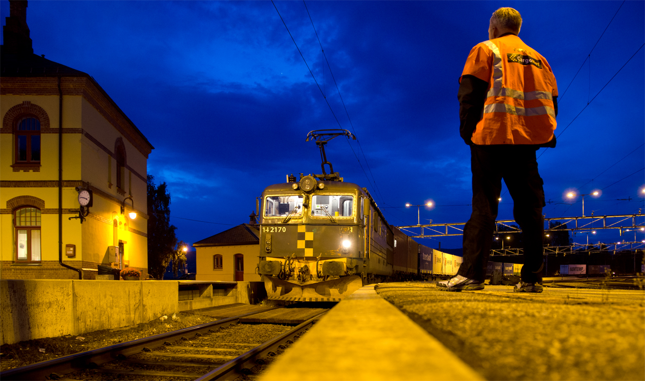 CargoNet-tog på Hønefoss.